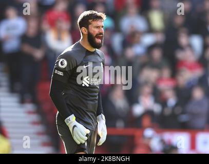 Nottingham, Großbritannien. 22. Oktober 2022. Alisson Becker aus Liverpool während des Spiels der Premier League auf dem City Ground in Nottingham. Bildnachweis sollte lauten: Darren Staples/Sportimage Credit: Sportimage/Alamy Live News Stockfoto