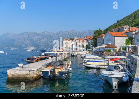 Bucht von Kotor. Waterfront in Perast, Montenegro Stockfoto