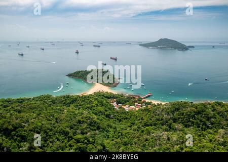 Luftansicht Der Taboga Island. Tropische Insel im Pazifik in der Nähe von Panama City, Panama. Stockfoto