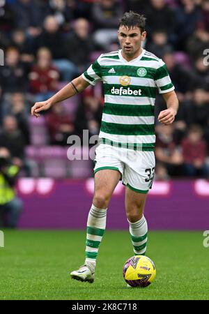 Edinburgh, Schottland, 22.. Oktober 2022. Matt O'Riley von Celtic während des Cinch Premiership-Spiels im Tynecastle Park, Edinburgh. Bildnachweis sollte lauten: Neil Hanna / Sportimage Stockfoto