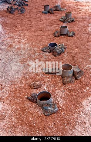 Dampfauslass oder Geysir auf Montanas del Fuego im Nationalpark Parque Nacional de Timanfaya, Lanzarote, Kanarische Inseln, Spanien - 20.. September 2022 Stockfoto