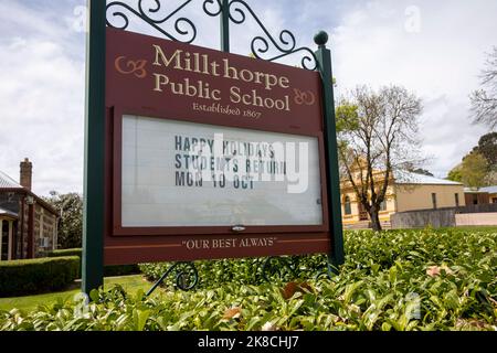 Millthorpe öffentliche Schule in der Nähe von Orange im regionalen NSW, Australien Stockfoto