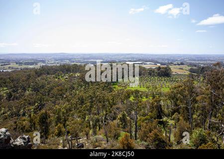 Zentrale Hochebenen von New South Wales, Landschaftsansicht der Region vom Aussichtspunkt OrangeNSW, Australien Stockfoto