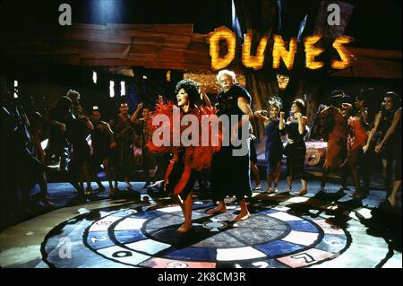 Harvey Korman & Joan Collins Film: The Flintstones in Viva Rock Vegas (USA 2000) Charaktere: Colonel Slaghopple & Pearl Slaghoody Regie: Brian Levant 15. April 2000 **WARNUNG** Dieses Foto ist nur für redaktionelle Zwecke bestimmt und unterliegt dem Copyright von UNIVERSALHANNA-BARBERA PROD. Und/oder des Fotografen, der von der Film- oder Produktionsfirma beauftragt wurde und nur durch Publikationen im Zusammenhang mit der Bewerbung des oben genannten Films reproduziert werden kann. Eine obligatorische Gutschrift an UNIVERSALHANNA-BARBERA PROD. Ist erforderlich. Der Fotograf sollte auch bei Bekanntwerden des Fotos gutgeschrieben werden. Ohne kann keine kommerzielle Nutzung gewährt werden Stockfoto