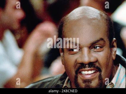 Eddie Murphy Film: Nutty Professor Ii: The Klumps (2000) Regie: Peter Segal 24 July 2000 **WARNUNG** Dieses Foto ist nur für redaktionelle Verwendung bestimmt und unterliegt dem Copyright von UNIVERSAL und/oder dem Fotografen, der von der Film- oder Produktionsfirma beauftragt wurde und darf nur von Publikationen im Zusammenhang mit der Bewerbung des oben genannten Films reproduziert werden. Eine obligatorische Gutschrift an UNIVERSAL ist erforderlich. Der Fotograf sollte auch bei Bekanntwerden des Fotos gutgeschrieben werden. Ohne schriftliche Genehmigung der Film Company kann keine kommerzielle Nutzung gewährt werden. Stockfoto