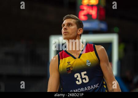 Andorra La vella, Andorra : 22 2022. Oktober : CHRIS CZERAPOWICZ BCA im Einsatz beim Liga heb Oro Spiel zwischen Mora Banc Andorra BC und Caceres Basket , Stockfoto