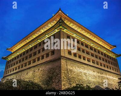 Southeast Corner Tower Dongbianmen Ming City Wall Ruins Park Peking China 550 Jahre alte US-Marineinfanteristen gingen im Boxer Rebellion über den Turm Stockfoto