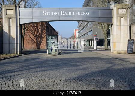 Haupteingang zu den Filmstudios in Potsdam Babelsberg, Brandenburg, Deutschland Stockfoto