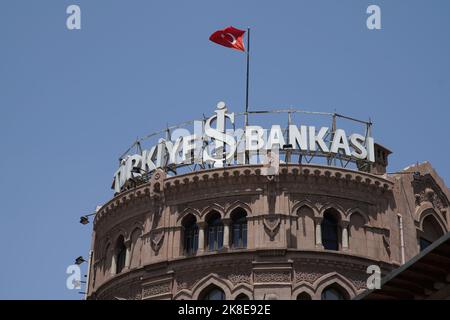 ANKARA, TURKIYE - 04. JUNI 2022: Turkiye ist das Bandasi Economic Independence Museum, das 1929 als Sitz von Turkiye in Bandasi con erbaut wurde Stockfoto