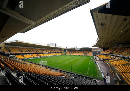 Wolverhampton, Großbritannien. 23. Oktober 2022. Eine allgemeine Ansicht des Stadions vor dem Premier League-Spiel in Molineux, Wolverhampton. Bildnachweis sollte lauten: Andrew Yates/Sportimage Kredit: Sportimage/Alamy Live News Stockfoto