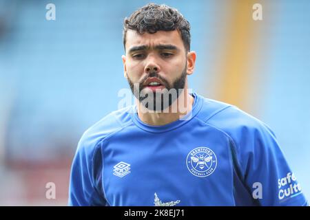 David Raya #1 von Brentford wärmt sich vor dem Premier League-Spiel Aston Villa vs Brentford in Villa Park, Birmingham, Großbritannien, 23.. Oktober 2022 (Foto von Gareth Evans/Nachrichtenbilder) Stockfoto