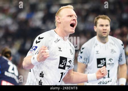 Kiel, Deutschland. 23. Oktober 2022. Handball: Bundesliga, THW Kiel - Rhein-Neckar Löwen, Matchday 8, Wunderino Arena. Kieler Patrick Wiencek feiert nach einem Tor. Quelle: Frank Molter/dpa/Alamy Live News Stockfoto