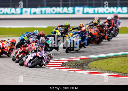 23.. Oktober 2022; Sepang International Circuit, Sepang, MALAYSIA: MotoGP von Malaysia, Renntag: Start des Rennens beim malaysischen MotoGP Stockfoto