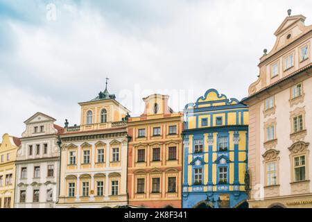 Historische alte Gebäude auf dem Altstädter Ring, Prag, Tschechische Republik Stockfoto