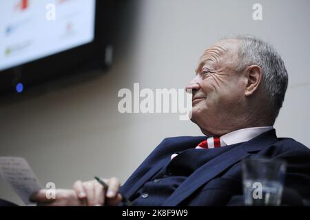 Wien, Österreich. 16. April 2016. Andreas Khol, ehemaliger österreichischer Politiker der ÖVP. Von 2002 bis 2006 war er Präsident des Österreichischen Nationalrats Stockfoto