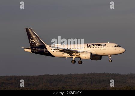 D-AIBQ Airbus A319 Lufthansa CityLine Flughafen Köln/Bonn 12/10/2022 EDDK CGN Stockfoto