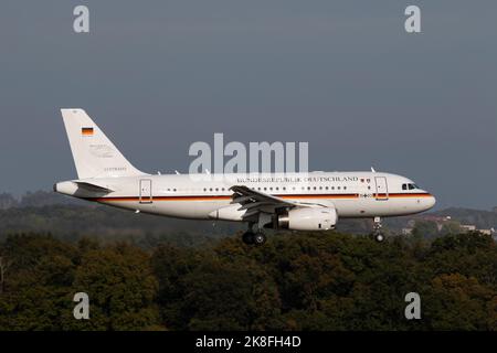 1503 15+03 Airbus A319 Luftwaffe Luftwaffe Flughafen Köln/Bonn 12/10/2022 EDDK CGN Stockfoto