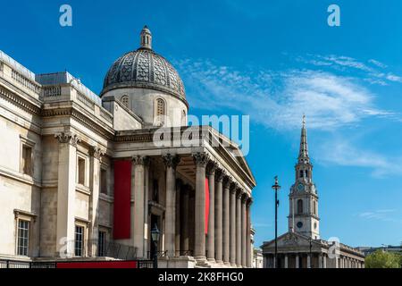 Großbritannien, England, London, Eingang der National Gallery am Trafalgar Square Stockfoto