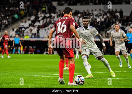 MADRID, SPANIEN - 22. OKTOBER: Jesus Navas von Sevilla CF während des Spiels zwischen Real Madrid CF und Sevilla CF von La Liga Santander am 22. Oktober 2022 in Santiago Bernabeu von Madrid, Spanien. (Foto von Samuel Carreño/PxImages) Stockfoto