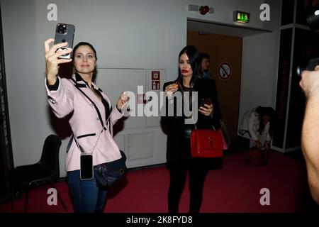 Yvonne Woelke und Djamila Rowe auf der 25. Venus Berlin 2022 in den Messehallen unter dem Funkturm. Berlin, 22.10.2022 Stockfoto