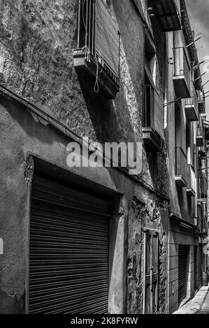 Mittelalterliches Dorf Cardona, Provinz Barcelona, Katalonien, Spanien, berühmt für seinen Salzberg. Stockfoto