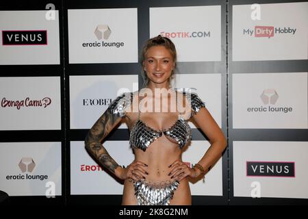 Fiona Fuchs auf der 25. Venus Berlin 2022 in den Messehallen unter dem Funkturm. Berlin, 21.10.2022 Stockfoto