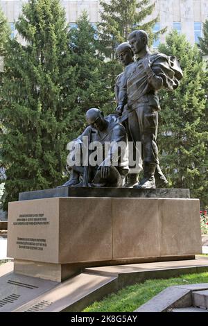 Denkmal für Kasachen, die im Afghanischen Krieg starben, Panfilov Park, Gogol Street, Almaty, Almaty Region, Kasachstan, Zentralasien Stockfoto