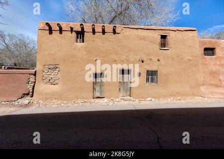 Das adobe De Vargas Street House, oft als das älteste Haus bezeichnet, ist ein historisches Gebäude in Santa Fe, New Mexico. Das Haus wird oft b gesagt Stockfoto