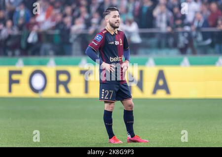 Warschau, Polen. 22. Oktober 2022. Sebastian Kowalczyk von Pogon gesehen während des polnischen PKO Ekstraklasa League-Spiels zwischen Legia Warszawa und Pogon Stettin im Marschall Jozef Pilsudski Legia Warsaw Municipal Stadium.Endstand; Legia Warszawa 1:1 Pogon Stettin. Kredit: SOPA Images Limited/Alamy Live Nachrichten Stockfoto