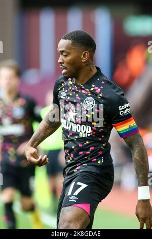 Birmingham, Großbritannien. 23. Oktober 2022. Ivan Toney von Brentford (17) während des Premier League-Spiels zwischen Aston Villa und Brentford im Villa Park, Birmingham, England am 23. Oktober 2022. Foto von Mick Haynes. Nur zur redaktionellen Verwendung, Lizenz für kommerzielle Nutzung erforderlich. Keine Verwendung bei Wetten, Spielen oder Veröffentlichungen einzelner Clubs/Vereine/Spieler. Kredit: UK Sports Pics Ltd/Alamy Live Nachrichten Stockfoto