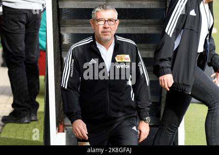 Trainer Urs FISCHER (UB) kommt aus den Katakomben, Umkleidekabinen, Fußball 1. Bundesliga, 11. Spieltag, VfL Bochum (BO) - 1.Union Berlin (UB), am 23. Oktober 2022 in Bochum. XCUT: Stockfoto