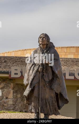 CODY, WYOMING - 19. September 2022: Skulptur von Sacagawea von Glenna Goodacre im Buffalo Bill Center des West Museum in Cody, Wyoming Stockfoto