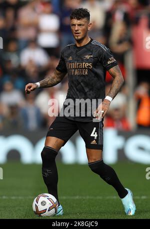 Southampton, Großbritannien. 23. Oktober 2022. Ben White von Arsenal während des Spiels der Premier League im St. Mary's Stadium, Southampton. Bildnachweis sollte lauten: Paul Terry/Sportimage Kredit: Sportimage/Alamy Live News Stockfoto