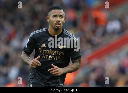 Southampton, Großbritannien. 23. Oktober 2022. Gabriel Jesus von Arsenal während des Spiels der Premier League im St. Mary's Stadium, Southampton. Bildnachweis sollte lauten: Paul Terry/Sportimage Kredit: Sportimage/Alamy Live News Stockfoto