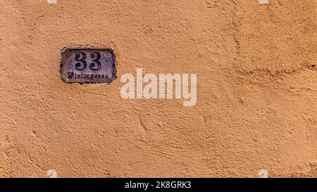 Bunte Fassade des alten Hauses Stockfoto