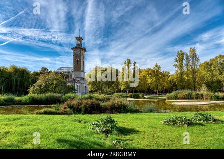 Renovierter öffentlicher Park Georges Brassens in Paris Stockfoto