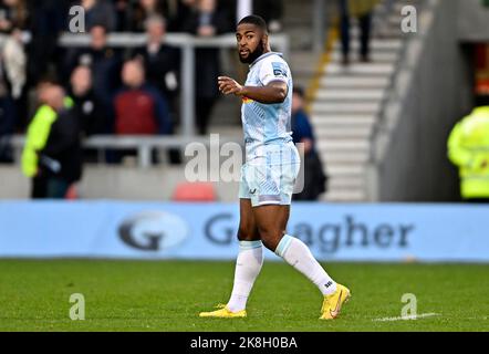 Eccles, Vereinigtes Königreich. 23. Oktober 2022. Premiership Rugby. Sale V Harlequins. AJ Bell Stadium. Eccles. Lennox Anyanwu (Harlekine) während des Sale V Harlekins Gallagher Premiership Rugby-Spiels. Kredit: Sport In Bildern/Alamy Live Nachrichten Stockfoto