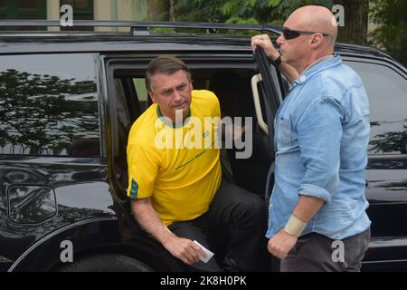 Jair Messias Bolsonaro, derzeitiger Präsident Brasiliens und Kandidat für die Wiederwahl des Präsidenten bei den Wahlen 2022, wird in Rio de Janeiro wählen Stockfoto