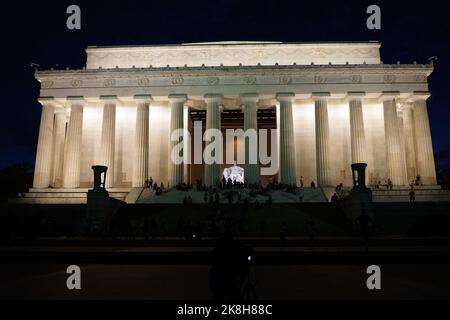 Das Lincoln Memorial ist ein nationales Denkmal der USA, das zu Ehren des Präsidenten der Vereinigten Staaten von 16., Abraham Lincoln, errichtet wurde. Es liegt am westlichen Ende von Stockfoto