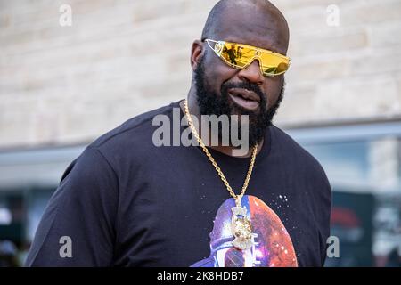 Austin, Texas, USA. Texas, USA. 23. Oktober 2022. Shaquille O'Neal beim Finale der Formel 1 beim Grand Prix der Vereinigten Staaten auf dem AT Circuit of the Americas in Austin, Texas. Kredit: csm/Alamy Live Nachrichten Gutschrift: CAL Sport Media/Alamy Live Nachrichten Stockfoto