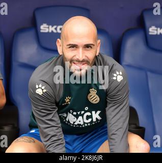 Sabadell, Barcelona, Spanien. 23. Oktober 2022. Barcelona Spanien 23.10.2022 Aleix Vidal (Espanyol Barcelona) Gesten während der La Liga Santander zwischen Espanyol und Elche CF am 23. Oktober 2022 im RCDE Stadion in Barcelona. (Bild: © Xavi Urgeles/ZUMA Press Wire) Stockfoto