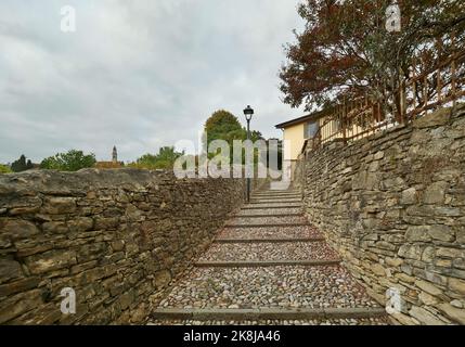 Mittelalterliche Steintreppe 'Scorlazzino' in Bergamo, Lombardei Italien Stockfoto