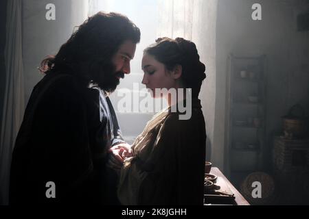 AIDAN TURNER und MATILDA DE ANGELIS in LEONARDO (2021), Regie: FRANK SPOTNITZ und STEVE THOMPSON. Kredit: Lux Vide / RAI Kino / Album Stockfoto