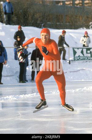 Drammen 198002 02-03. NM beim Skaten 1980. Marienlyst Stadium. Skater Kay Arne Stenshjemmet an der Startlinie während der NM. Er kam auf Platz 4. insgesamt. Foto: Knut Nedrås NTB / NTB Stockfoto