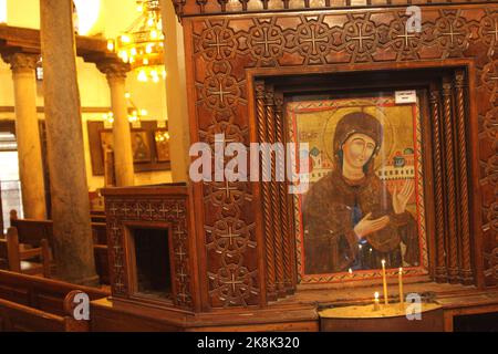 Ikone der Jungfrau Maria, der koptischen Kirche der Heiligen Sergius und Bacchus, koptisches Kairo, Ägypten Stockfoto