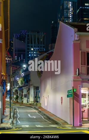 Ein Bild am Berg von Ann Siang Hill, Singapur, aufgenommen bei Nacht Stockfoto