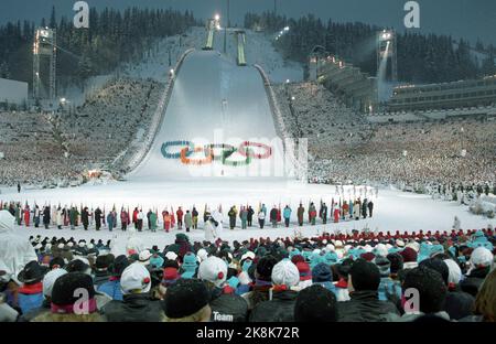 Olympische Winterspiele 19940212 in Lillehammer. Eröffnungszeremonie. Olympische Ringe. Foto: Lise Åserud / NTB Stockfoto