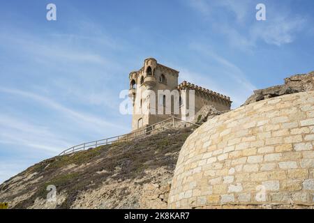 Jahrhunderts, Santa Catalina Burg in Tarifa, südlichen Punkt Europas, Tarifa, Costa de la Luz, Andalusien, Spanien. Stockfoto