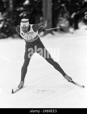 Seefeld, Österreich, 1985-01: Ski-Weltcup. Die Weltmeisterschaft 1985 war zumindest bis dahin die größte Erfolgsmeisterschaft für den norwegischen Skisport. Insgesamt nahmen die norwegischen Athleten 15 Medaillen ein, davon 5 Gold, 5 Silber und 5 Bronze. Bild: Ove Aunli in Aktion von 30km, wo er am 18. Januar 1985 Silber nahm. Foto: Inge Gjellesvik / NTB / NTB Stockfoto