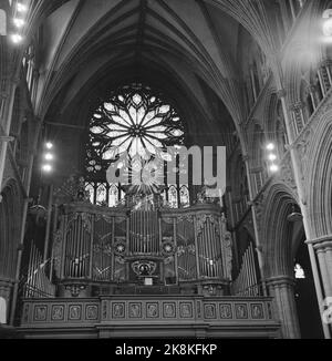 Trondheim 19630818. Die Kathedrale in Trondheim, Nidaros-Kathedrale. Die Orgel. Die Kirchenorgel. Organel. Innen. Foto: A. Hordnes / NTB Stockfoto